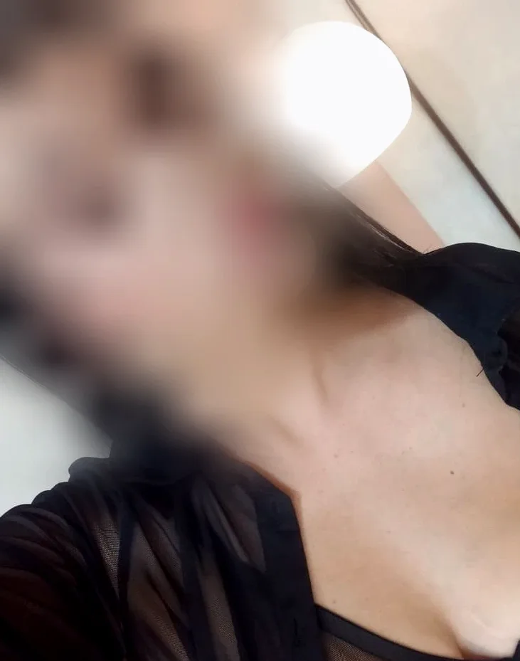 Emily, 35
