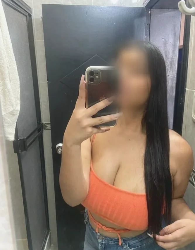 Leyla, 29