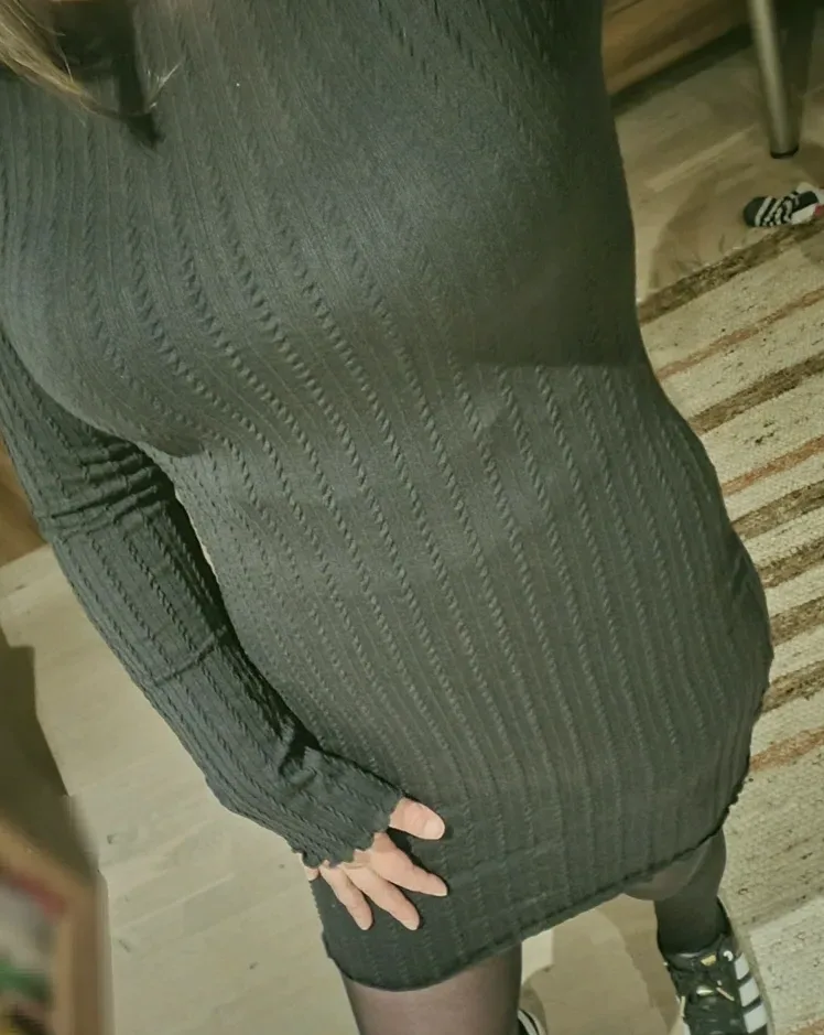 Luisa, 27